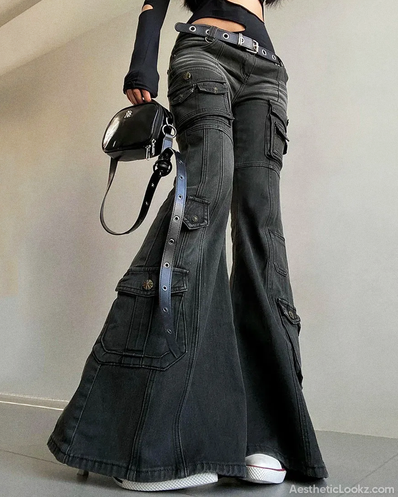 black-cargo-flare-jeans-2.png