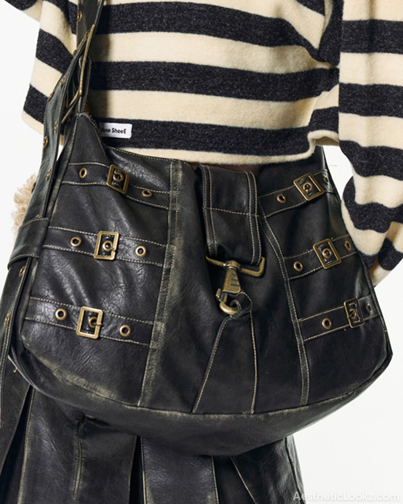 black-grunge-handbag-1.png