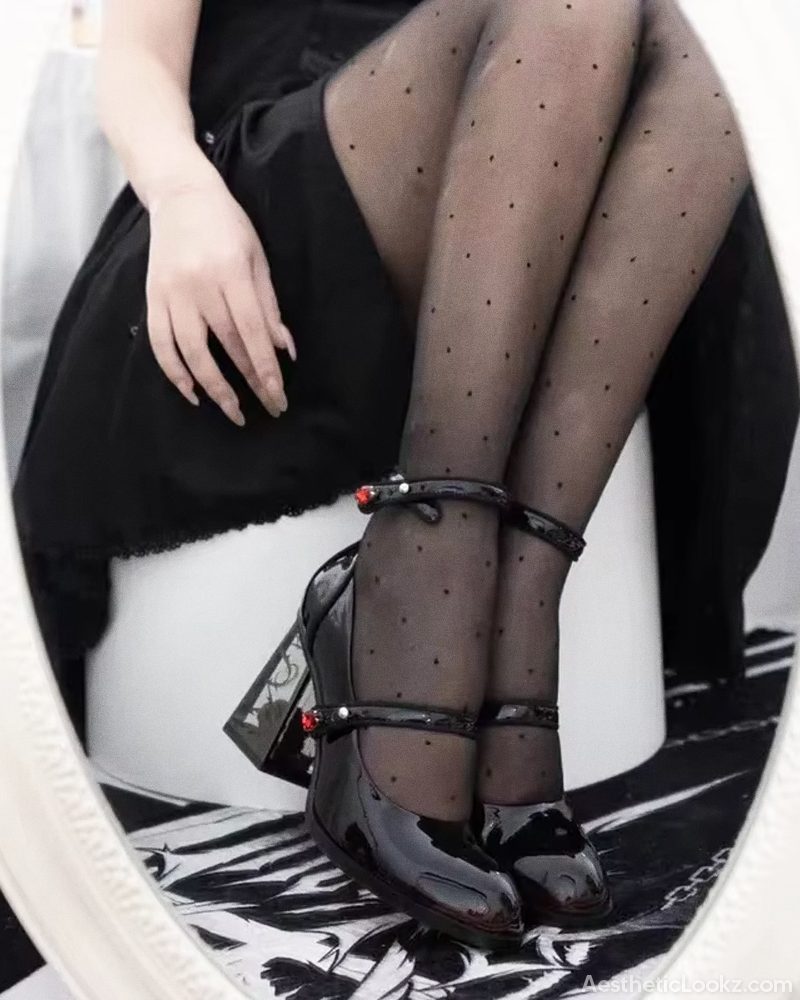 black-patent-mary-jane-high-heels-2.png