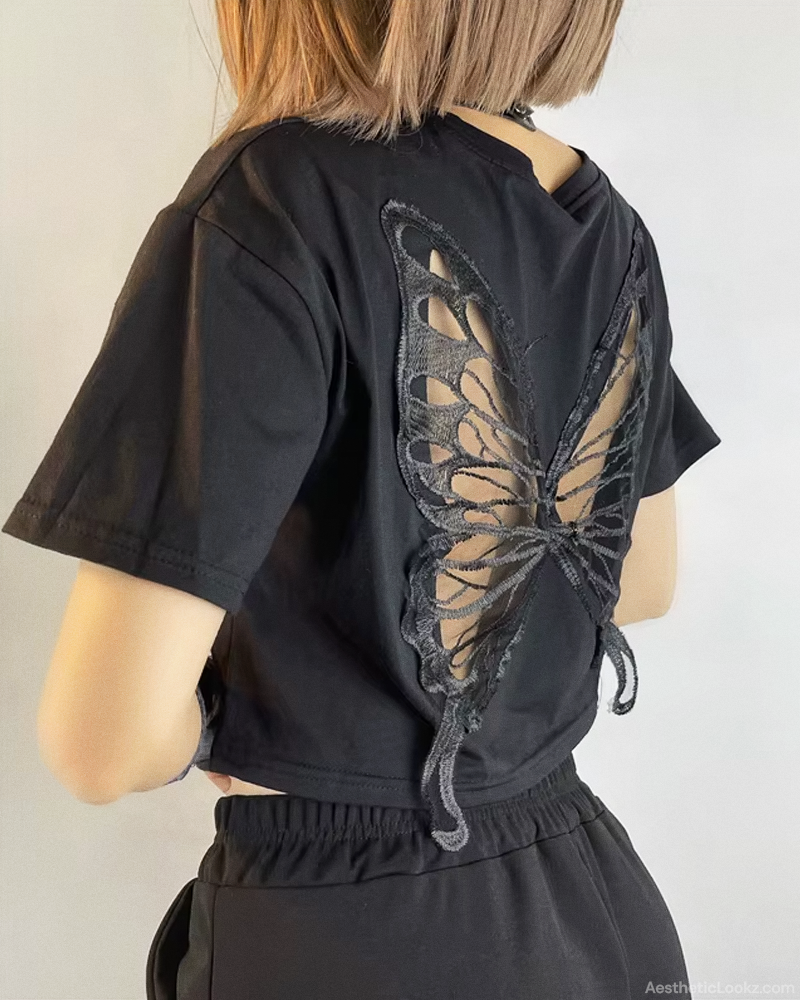 Butterfly Cropped Tee