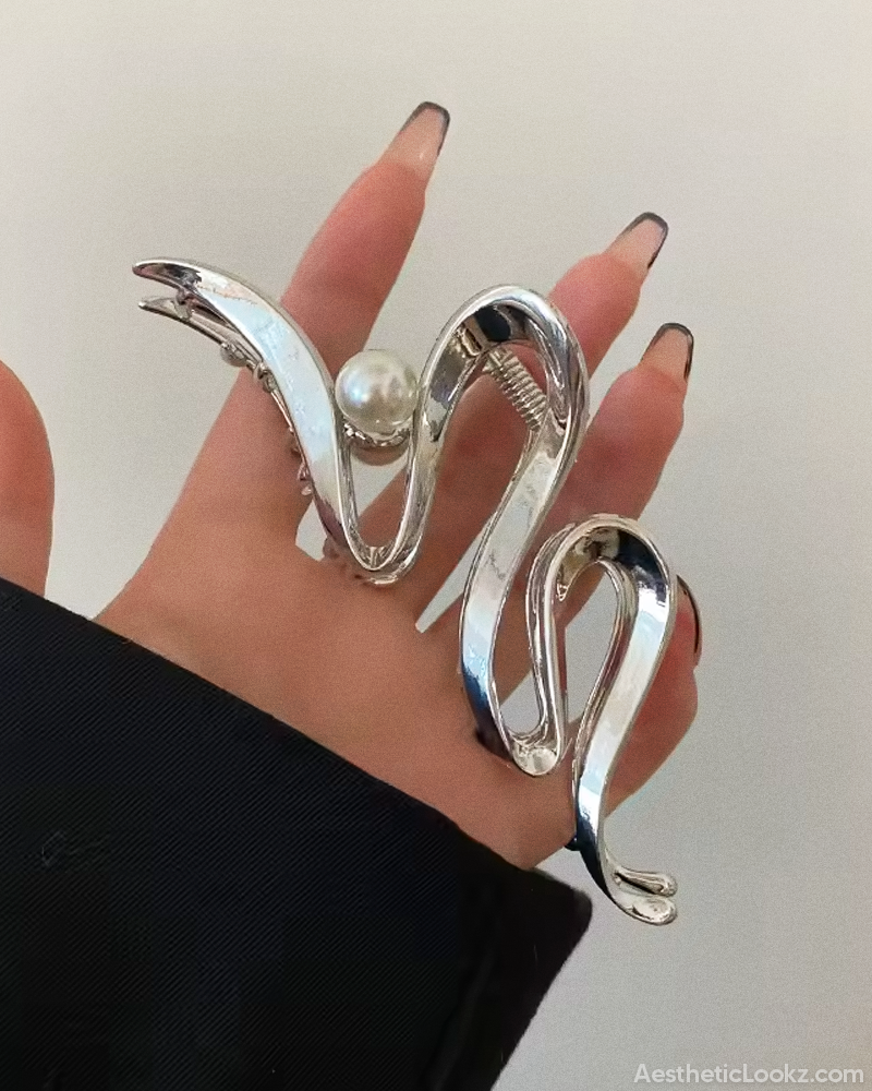 Elegant Hair Claw