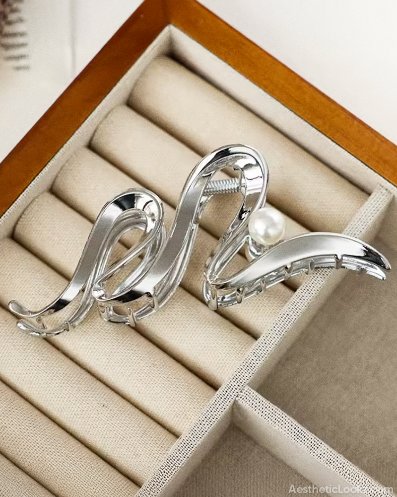 Elegant Hair Claw