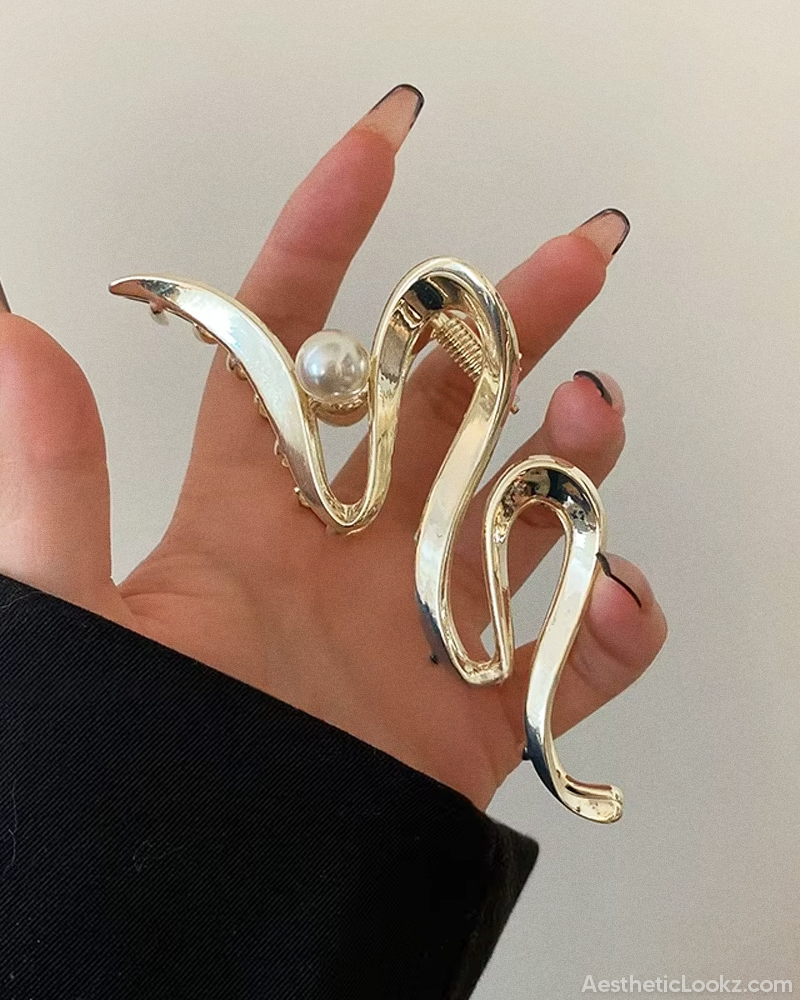 Elegant Hair Claw