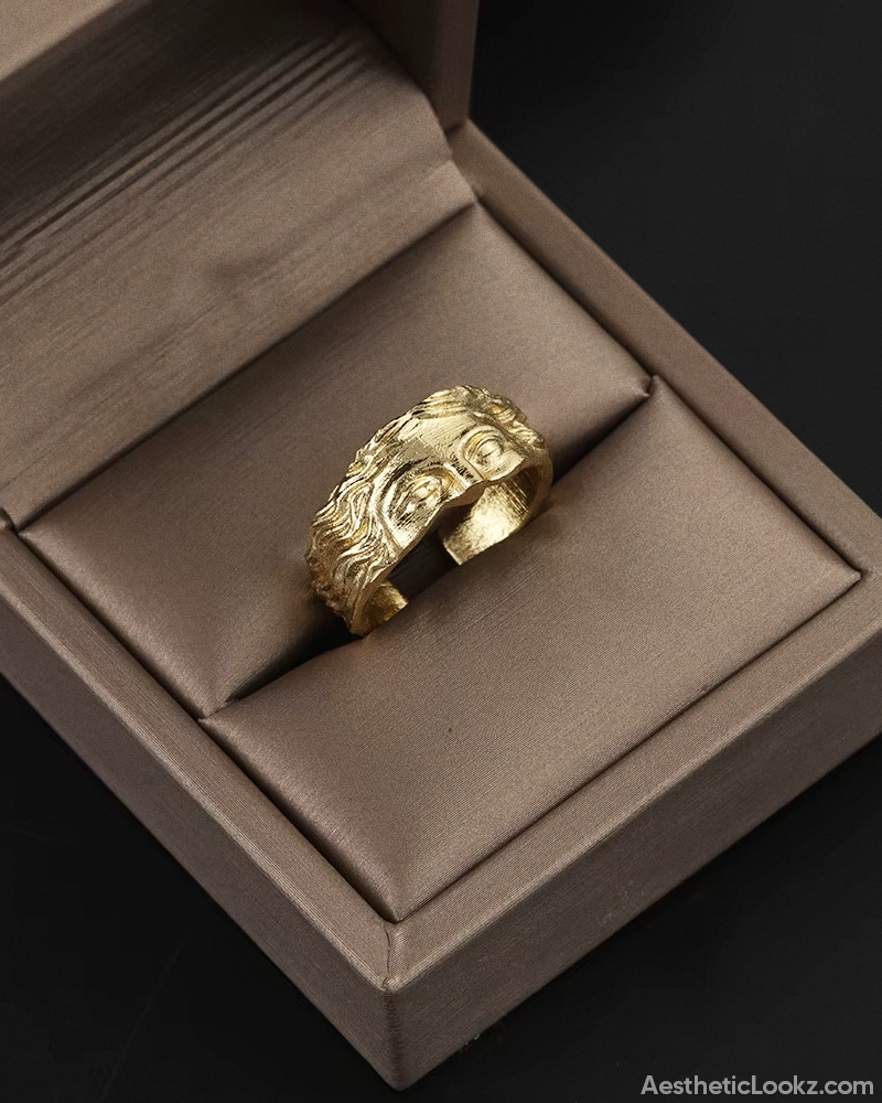 Venus Ring