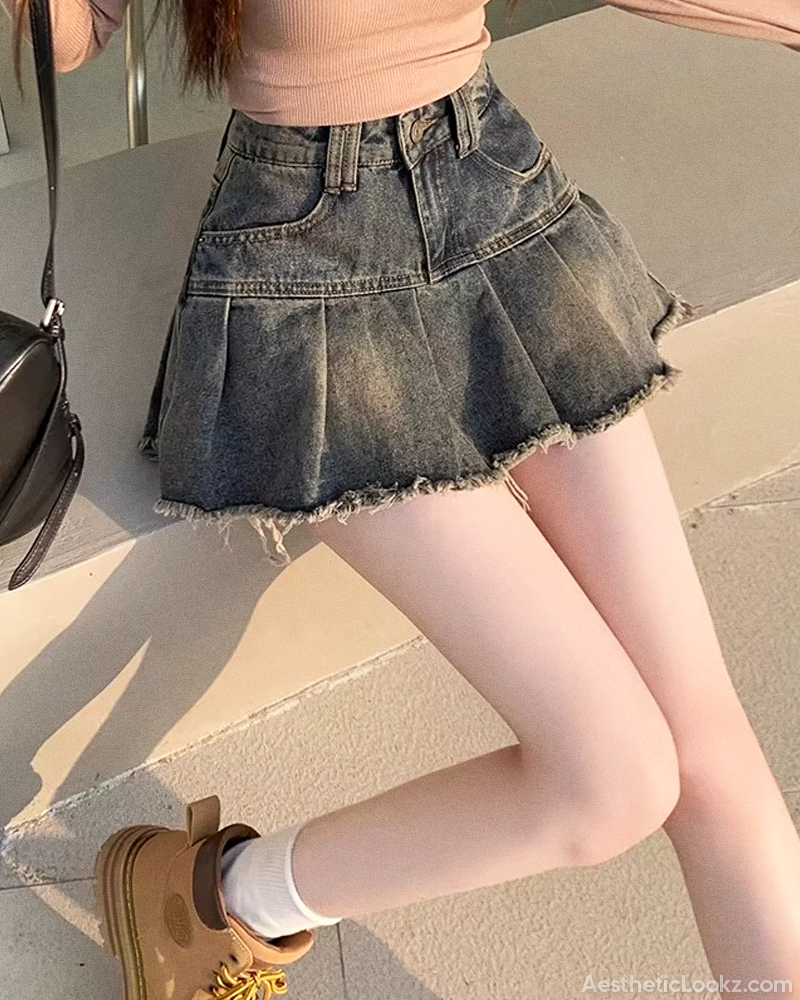 y2k-denim-mini-skirt-2.png