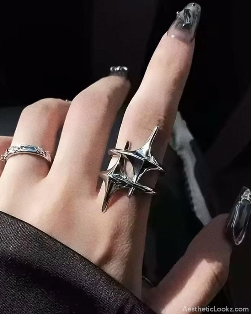Y2K Star Ring