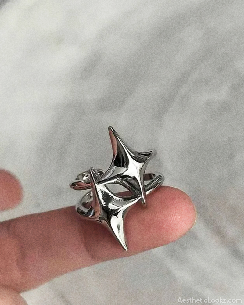 Y2K Star Ring